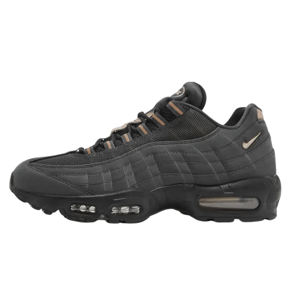 black and gold 95 air max