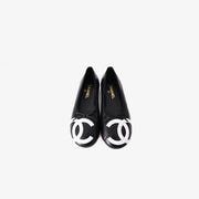 Chanel 2026 Coco Beach Cambon Black and White CC Logo Ballet Flats in Lambskin