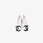 Load image into Gallery viewer, Chanel 2026 Coco Beach Cambon White and Black CC Logo Ballet Flats in Lambskin