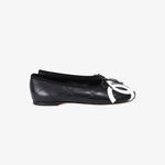 Load image into Gallery viewer, Chanel 2026 Coco Beach Cambon Black and White CC Logo Ballet Flats in Lambskin