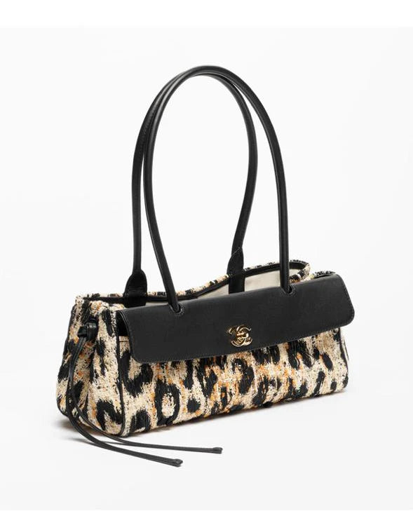 Chanel Small Shopping Bag Metiers D'Art 2026 (Pre-Order)