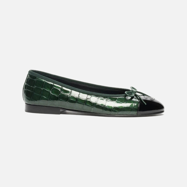 CHANEL 26A Metiers Dart Green Croc Embossed Patent Leather Ballet Flats