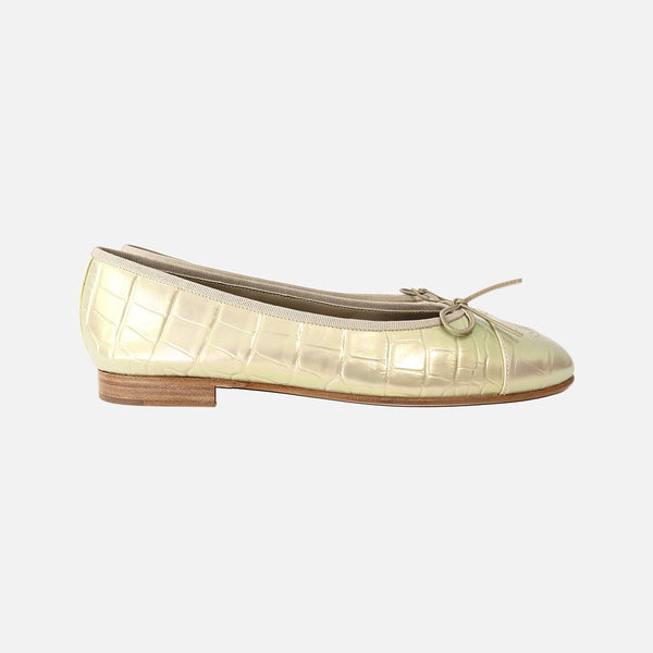 Chanel 26K Ballet Flats in Iridescent Gold Crocodile-Embossed Leather