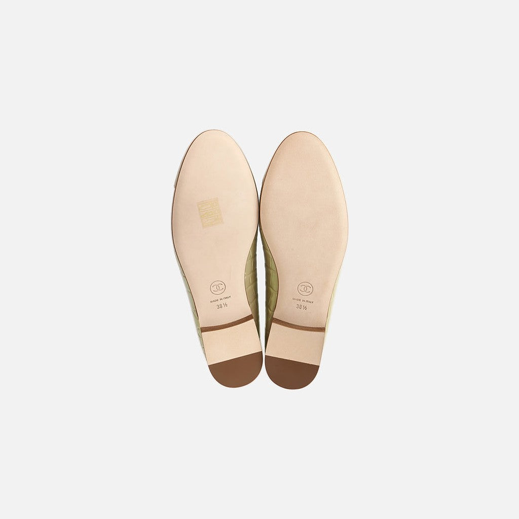 Chanel 26K Ballet Flats in Iridescent Gold Crocodile-Embossed Leather, soles