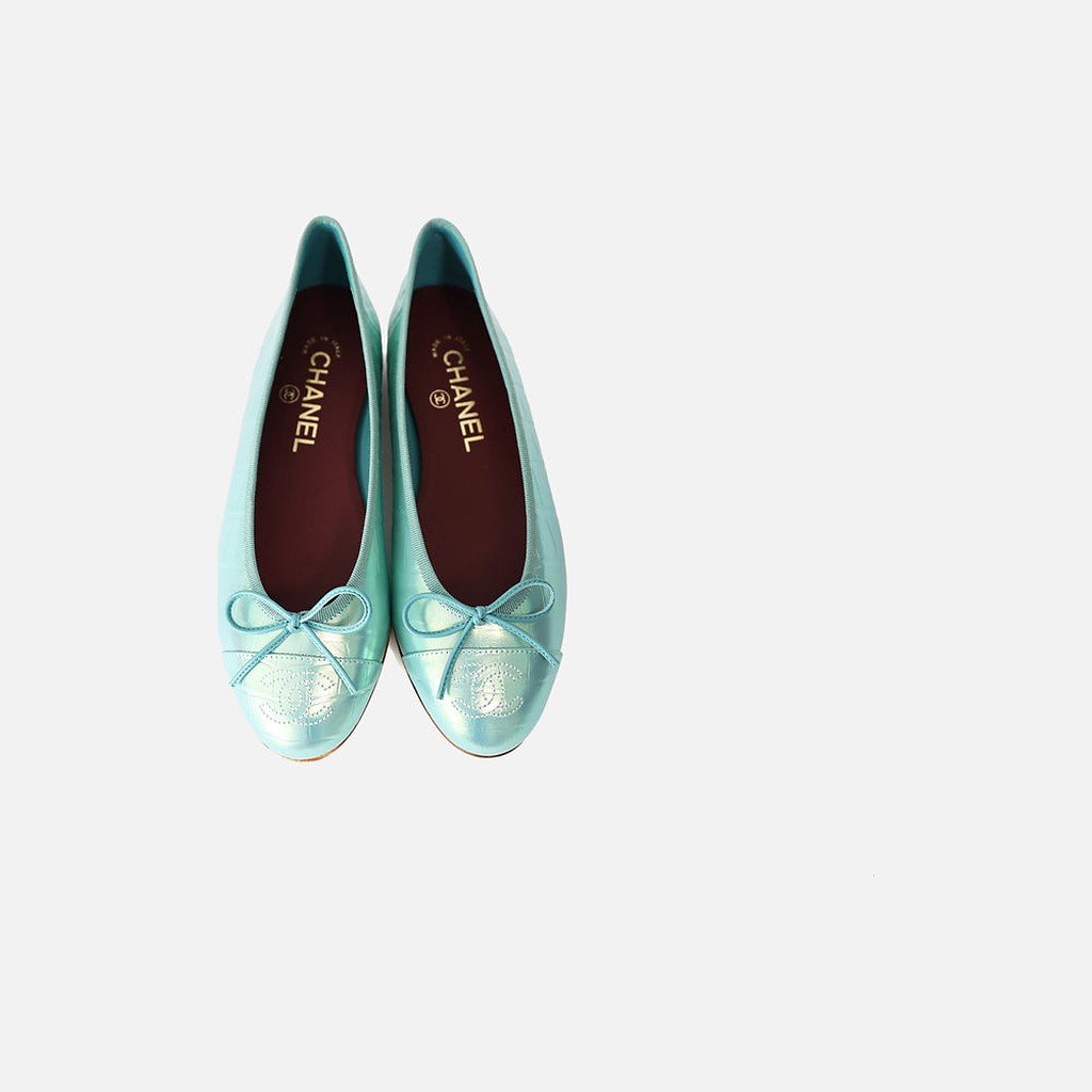 Chanel 26K Ballet Flats in Iridescent Turquoise Crocodile-Embossed Leather, from above